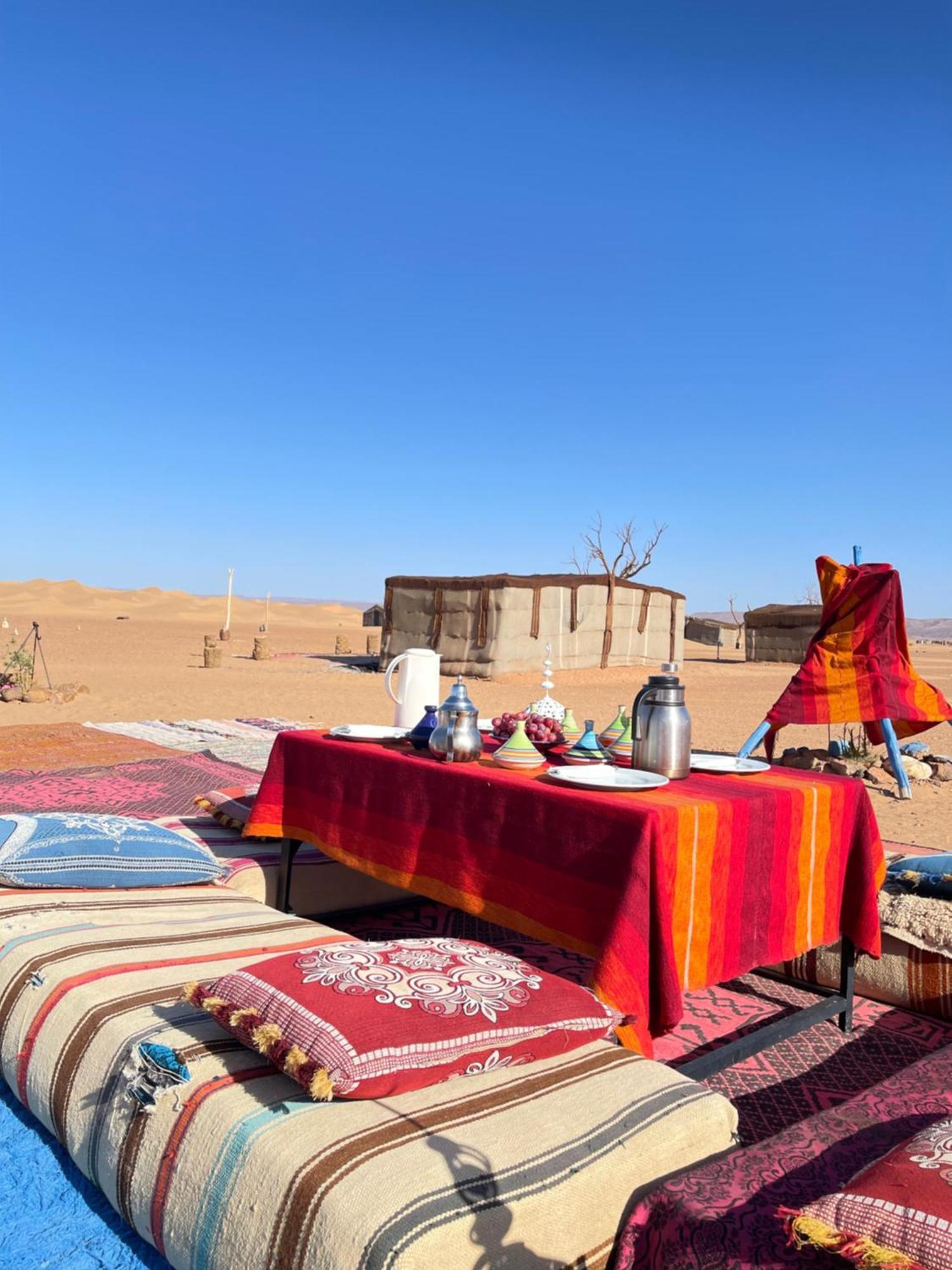 Mhamid Sahara Camp Activities - Le Chant Du Sable M'Hamid Exteriör bild