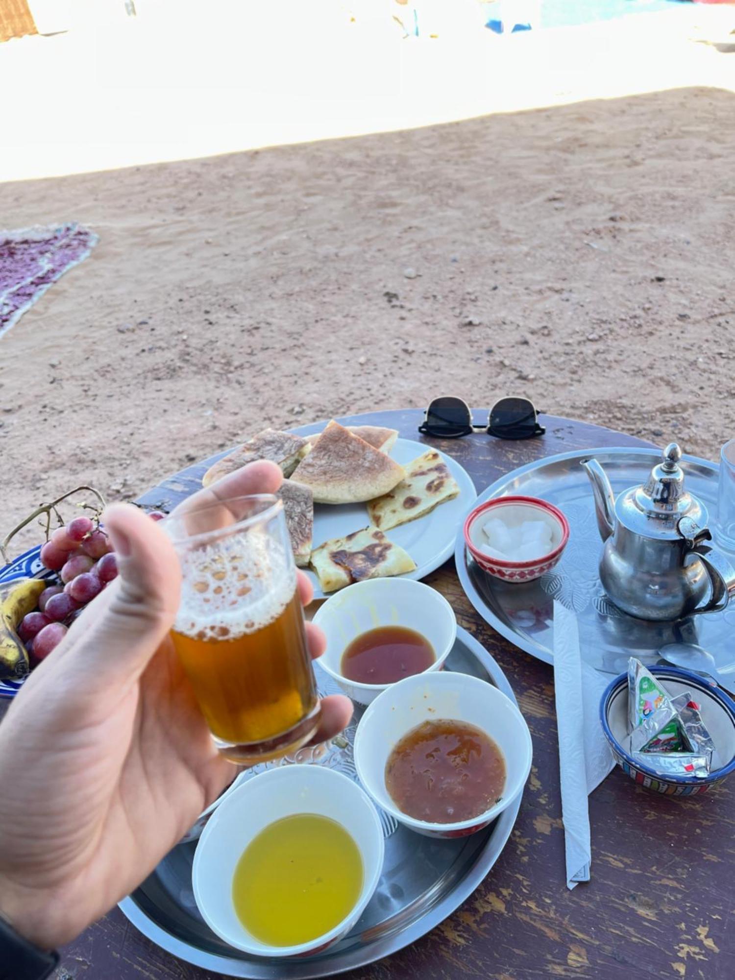 Mhamid Sahara Camp Activities - Le Chant Du Sable M'Hamid Exteriör bild