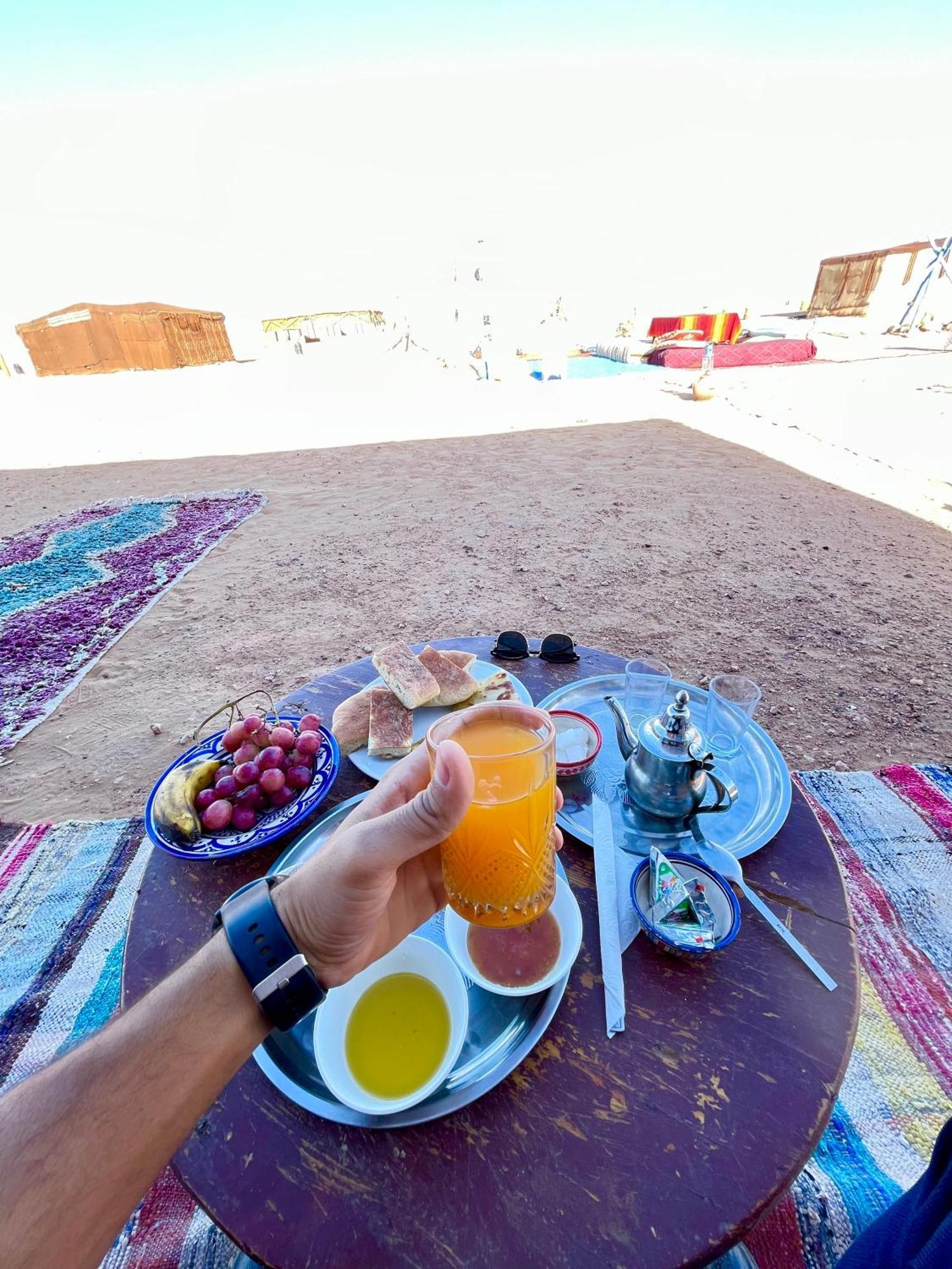Mhamid Sahara Camp Activities - Le Chant Du Sable M'Hamid Exteriör bild