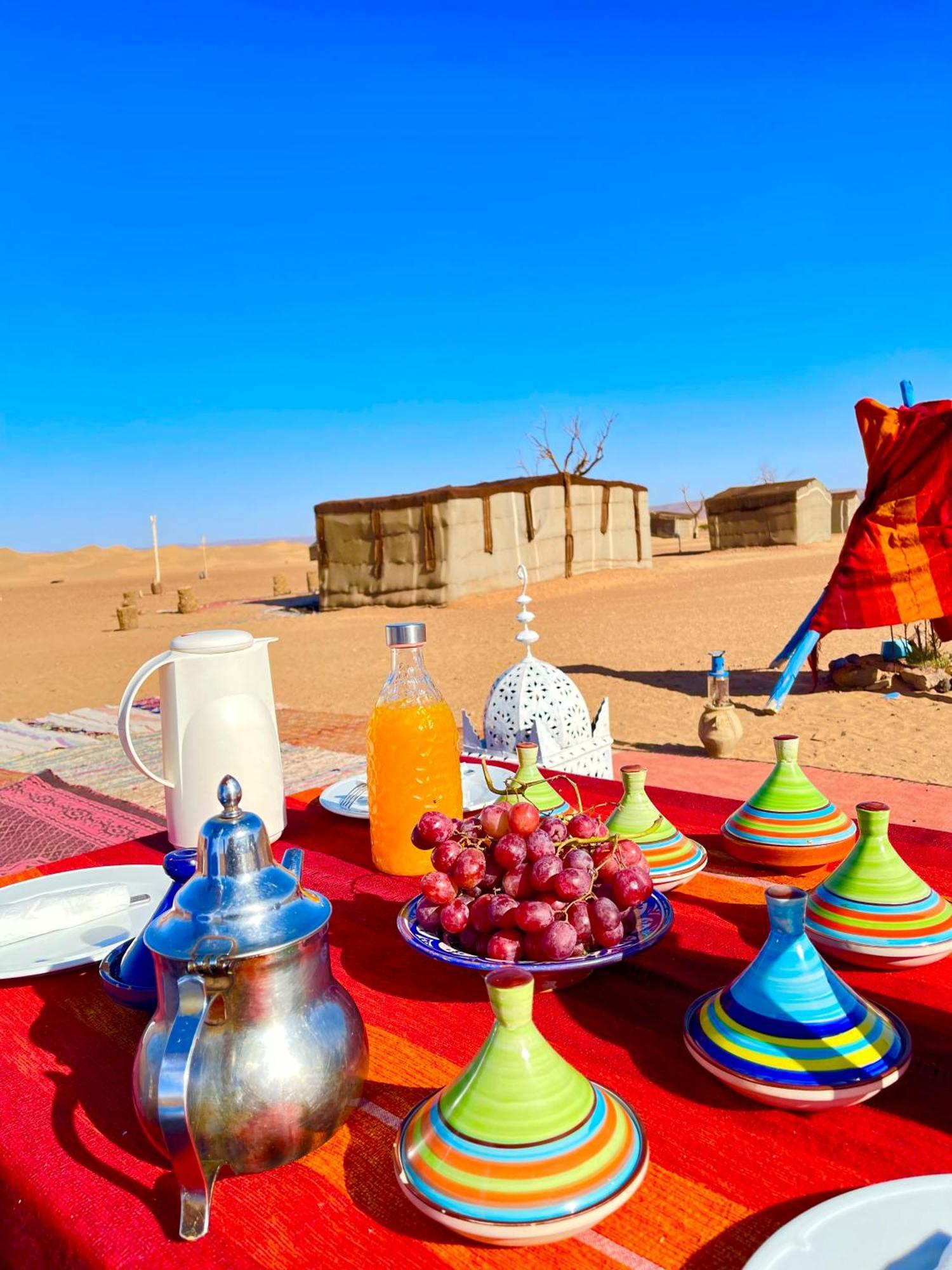 Mhamid Sahara Camp Activities - Le Chant Du Sable M'Hamid Exteriör bild